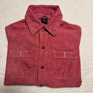 Gap Boys Red Button Down Shirt-Size Small(6/7)